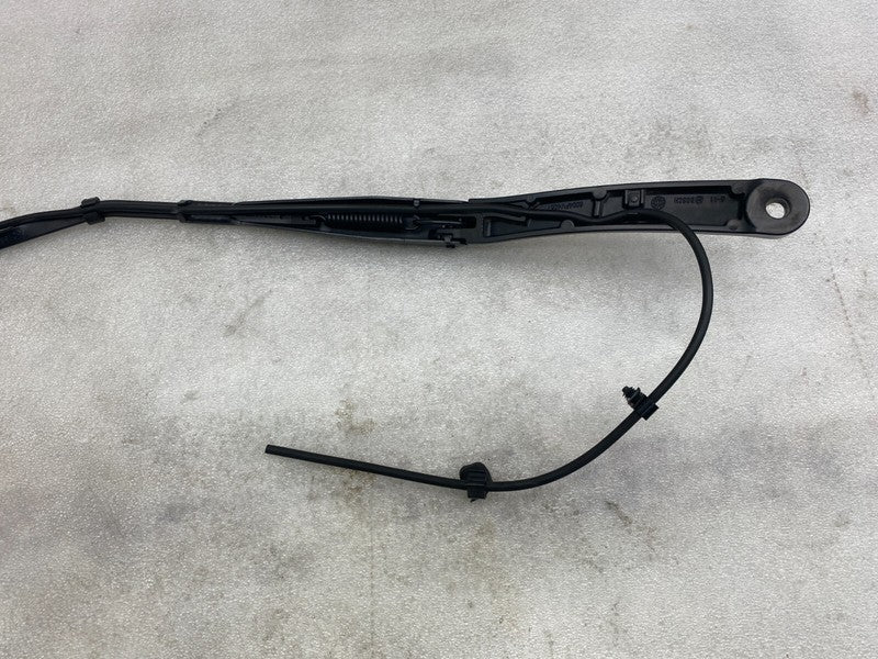 162168700A ⭕ 2017-2023 Tesla Model 3 Front Windshield Wiper Arm & Blade Right 1621687-00-A