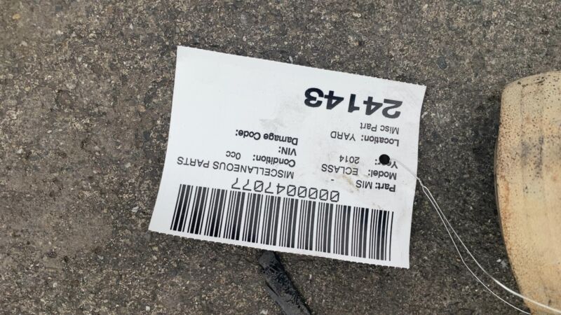 Does not apply 2012 2013 2014 2015 2016 Mercedes Benz E350 3.5 V6 Exhaust System Downpipe Right