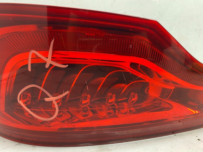 4L0945094G ⭕2010-2015 Audi Q7 Rear Passenger Side Tail Light Lamp Right Assembly 4L0945094G