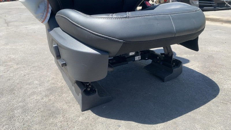 ⭕21-24 Ford Mustang Mach-E Front Passenger Side 1st Row Seat Leather Black Right