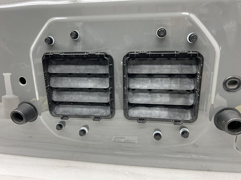 ⭕ 18-24 Jeep Wrangler Sahara 4xe Rear Lower Trunk Gate Rear Door Assem