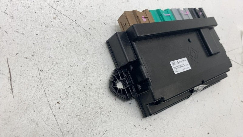 PT00000606 M ⭕ 22-24 R1T R1S Front or Rear Door Controller Module Left or Right PT00000606-M