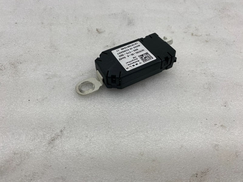 107973500A ⭕ 17-23 Tesla Model 3 Y Infotainment Antenna Amplifier AMP Radio FM 1079735-00-A