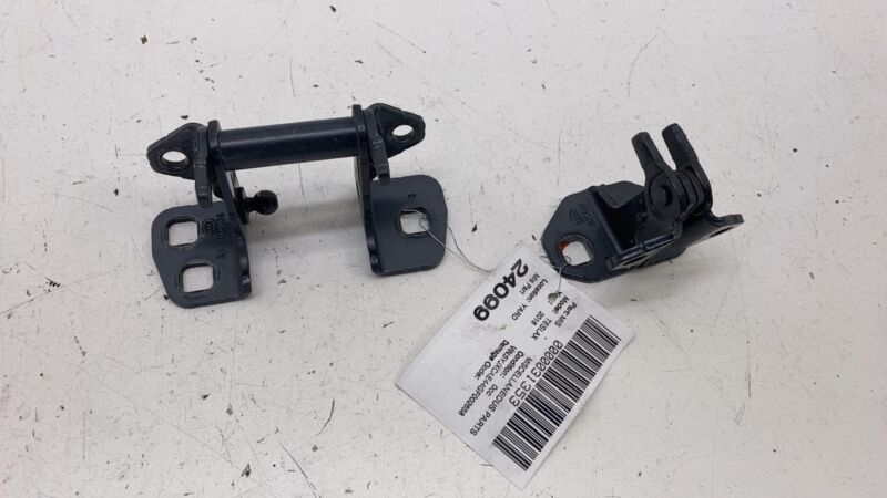 1120038 2016-2020 Tesla Model X MX Front Upper and Lower Door Hinge Closure Assist SET