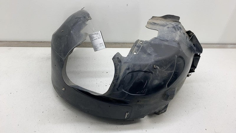DM51R16114BD 2013-2018 Ford C-Max Front Passenger Right Wheelhouse Splash Mud Guard Shield