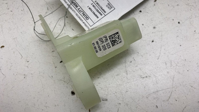 PT00755672 C ⭕ 2025 Rivian R1S Driver Side Misc Grommet Assembly Left LH 6096979 PT00755672-C