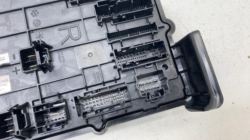 158569302B ⭕ 21-23 Tesla Model S X Right Controller Body Control Module GEN 4 1585693-02-B