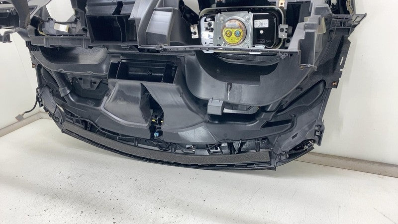 2017 2018 Ford C-Max Instrument Dashboard Panel w/ 4.2" Screen Opening Assembly