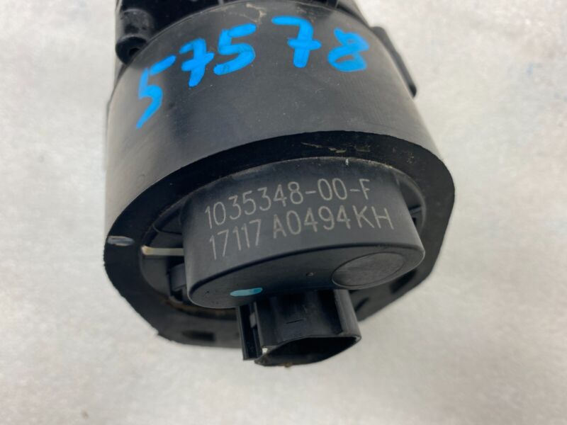1035348 00 F 2015-2021 Tesla Model S X Front Cooling System Coolant Pump Assy 103534800F Used