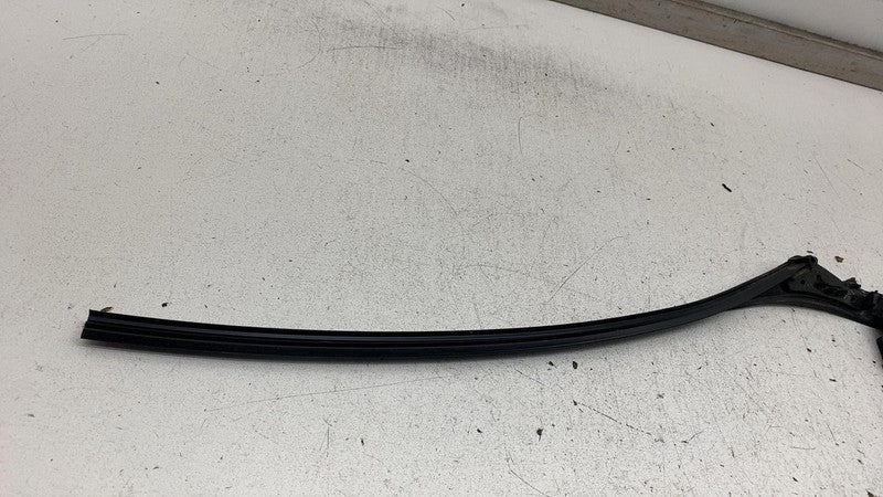 ⭕ 21-23 Model X Left B-Pillar Applique Trim Molding Camera & Seal 1614