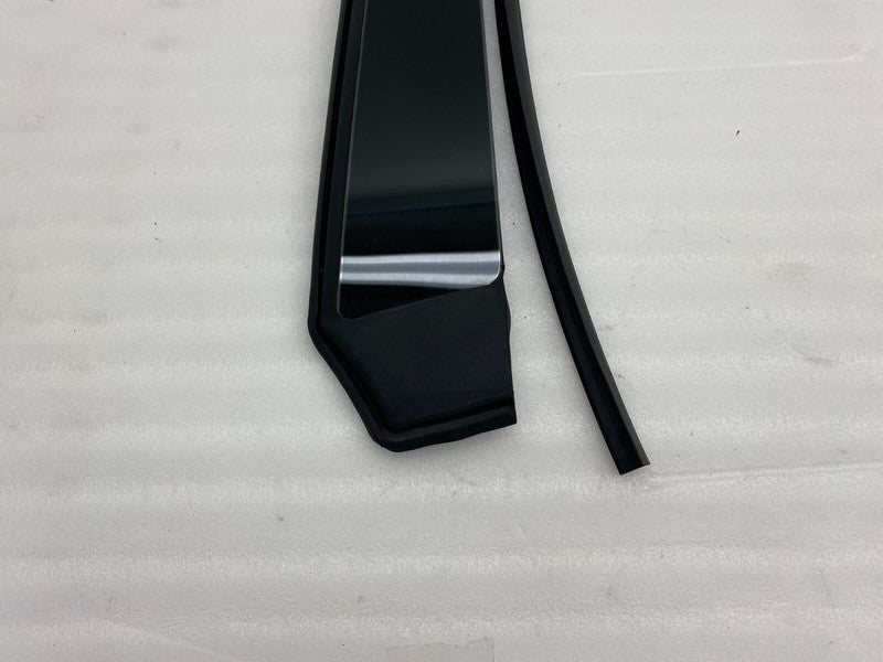 109231198F ⭕ 16-20 Tesla Model X Left B-Pillar Applique Trim Molding w/ Camera 1092311-98-F
