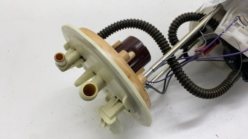 ⭕ 2020-2021 Lincoln Navigator Fuel Gas Tank Pump Sending Unit OEM KL74