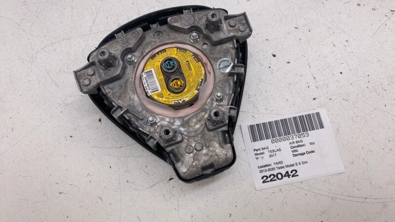 1023381-00-D ⭕12-20 Tesla Model S X Front Driver Steering Wheel Restraint Airbag 1023381-00-D