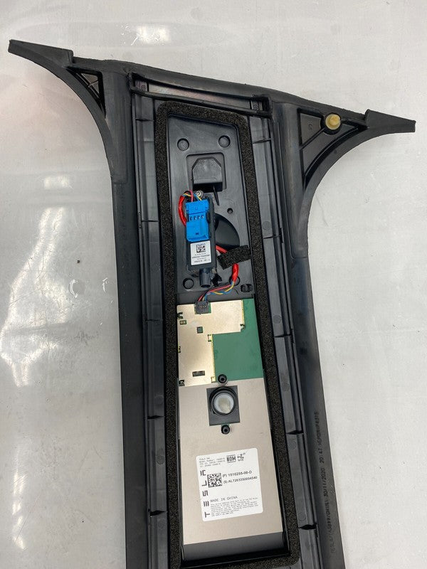 1494240 00 A ⭕ 20-23 Model Y Left Exterior B-Pillar Applique Trim w/ Camera LH 1506885-00-E