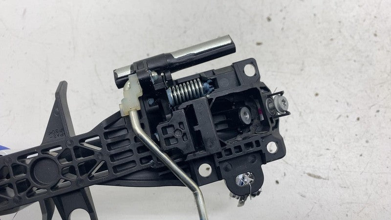 ⭕ 23-25 Toyota Prius Front Passenger Exterior Door Handle Outer Right