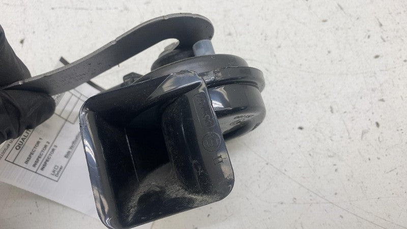 4KE951223 ⭕ 19-23 e-Tron PAIR Low & High Pitch Note Tone Horn Signal w/ Bracket 4KE951223