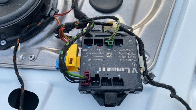 A 212 900 36 18 ⭕2014-2016 Mercedes-Benz E350 E400 Front Driver Side Door Shell Panel Left White