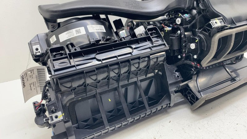 ⭕ 2023 Polestar 2 HVAC AC Climate Heater Blower Housing Box Assembly 3