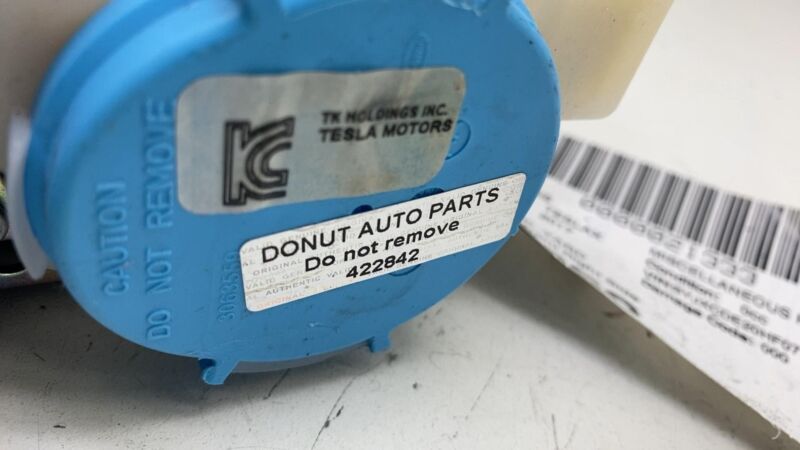 Does not apply 2016-2020 Tesla Model X Front Passenger Side 1st Row Seat Belt & Retractor Right