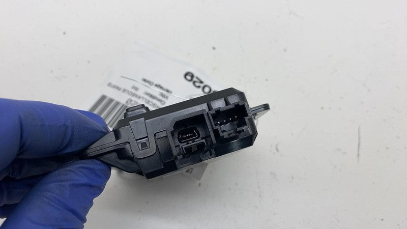 ⭕ 17-23 Model 3 Center Console Front USB Hub Charger Control Module 10