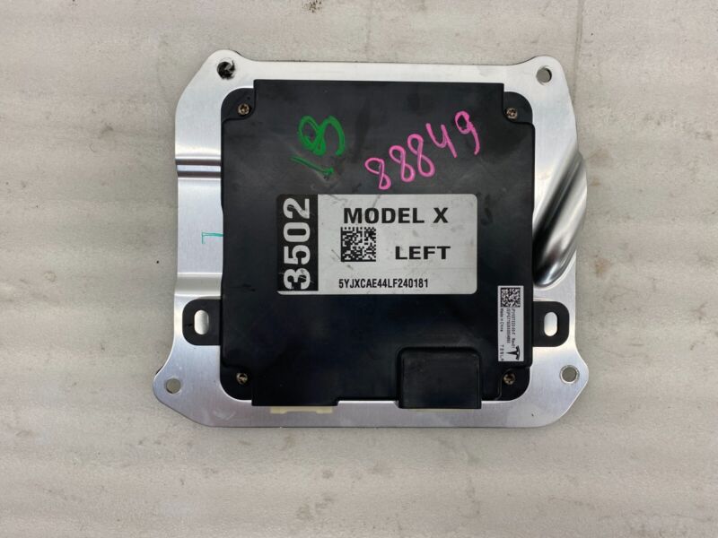2016-2020 Tesla Model X Front Driver Side Door Controller Control Module Left LH