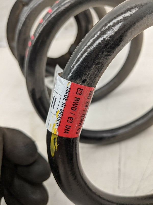 104447201E ⭕ 2017-2023 Tesla Model 3 M3 Rear Suspension Coil Spring Assembly 1044472-01-E