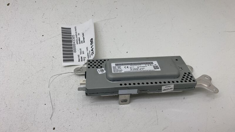 2017-2023 Tesla Model 3 Harman Becker FM HD Audio Radio Receiver Control Module