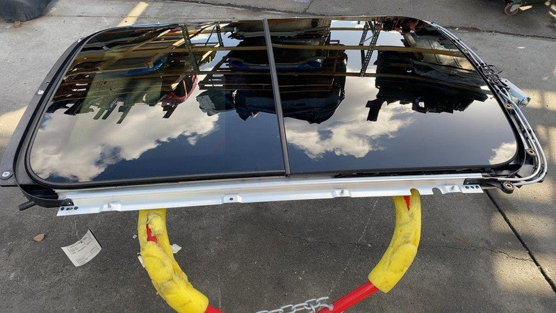 E2 43R-005013 ⭕ 2011-2016 Mini Cooper Countryman Front & Rear Panoramic Sunroof Glass Assembly