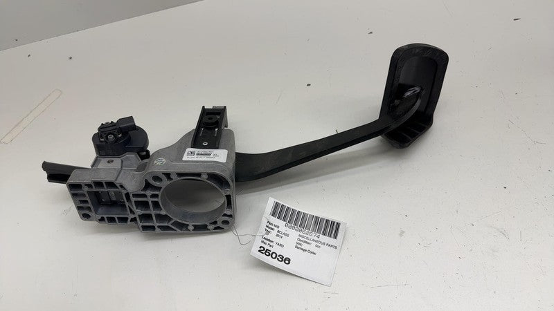 A2422902600 ⭕ 2014-2017 Mercedes-Benz B-Class W242 Front Driver Brake Pedal A2422902600
