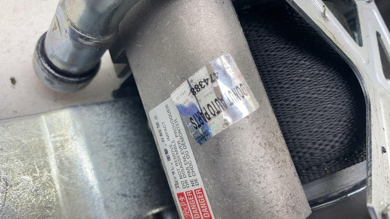 2012-2020 Tesla Model S Front Passenger Side 1st Row Seat Belt & Retra