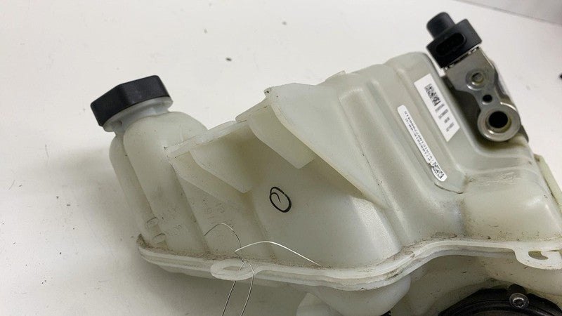 109701599J ⭕ 2017-2020 Tesla Model 3 Reservoir Superbottle Tank Chiller Cooler 1097015-99-J