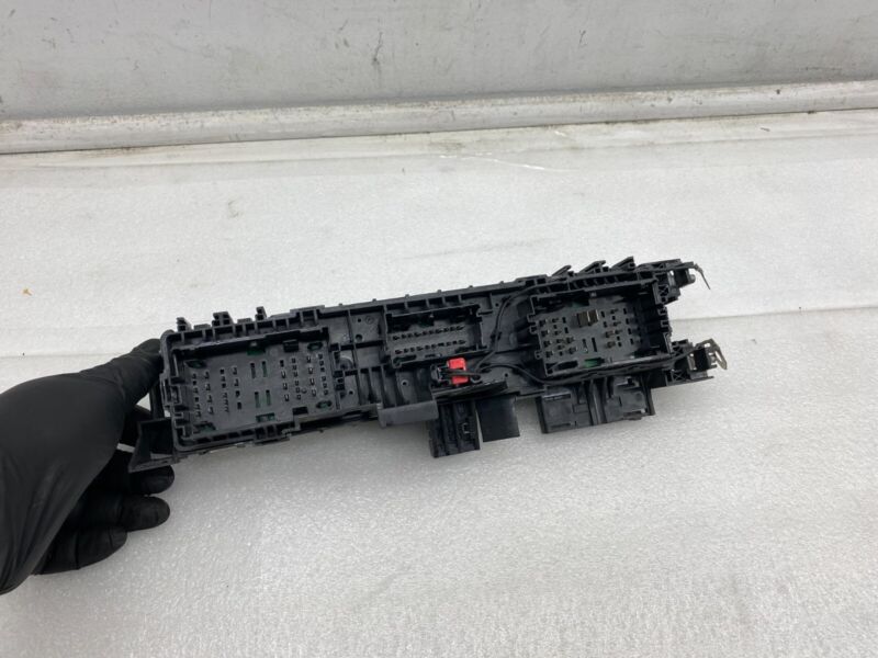 109440502D 2016-2020 Tesla Model S X Front Efuse Frunk Fuse Relay Junction Box Module Unit