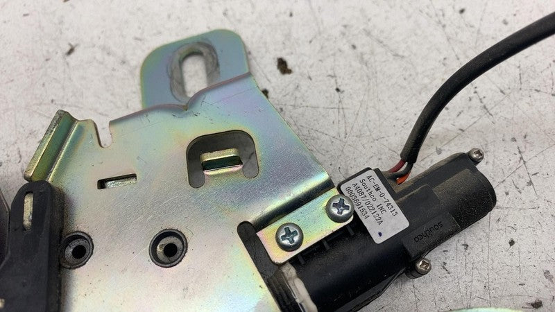 ⭕ 2022 Rivian EDV-700 Van Driver Side Door Latch Assembly Left PT00052