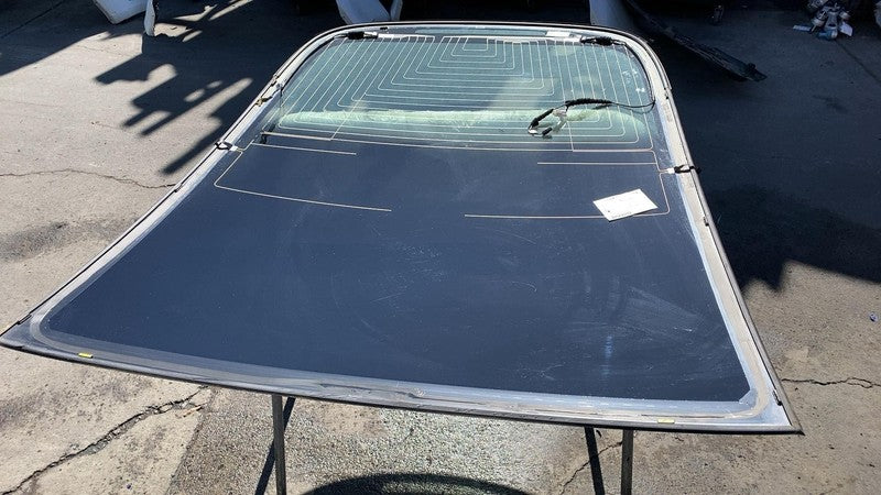 1472925 99 C ⭕ 2017-2020 Tesla Model 3 Rear Trunk Panoramic Backlite Roof Glass Back Section