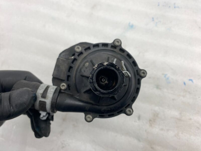 Does Not Apply 2016-2020 Tesla Model X MX Cooling System Auxiliary Coolant Water Pump Assembly