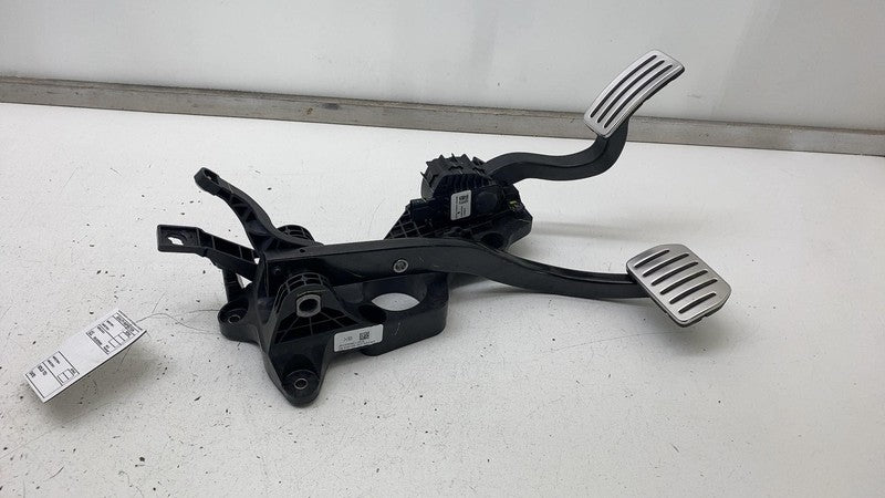 ⭕ 2021-2023 Tesla Model X MX Driver Accelerator & Brake Foot Pedal 162