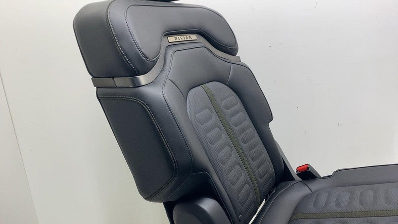 ⭕ 2022-2025 Rivian R1S Rear Right Seat Track 2nd Row Assembly Black Mo