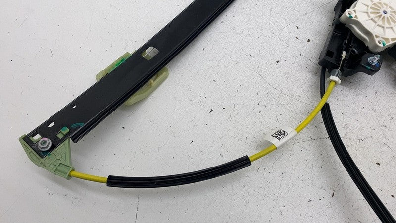 ⭕2022-2024 Rivian R1T R1S Front Right Door Window Motor & Regulator PT