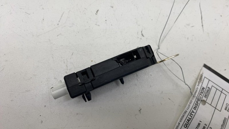 ⭕ 17-23 Tesla Model 3 Y Infotainment Antenna Amplifier AMP Radio FM 10