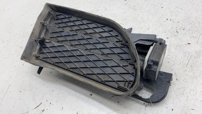 100726800E 2012-2015 Tesla Model S MS Front Left Bumper Active Louvre Shutter Grille Assy