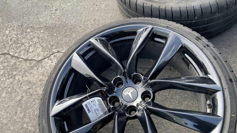 ⭕ 16-20 Model S Wheel Rim Front 21x9.0 Arachnid Rear 21x8.5 w/ Tire 24