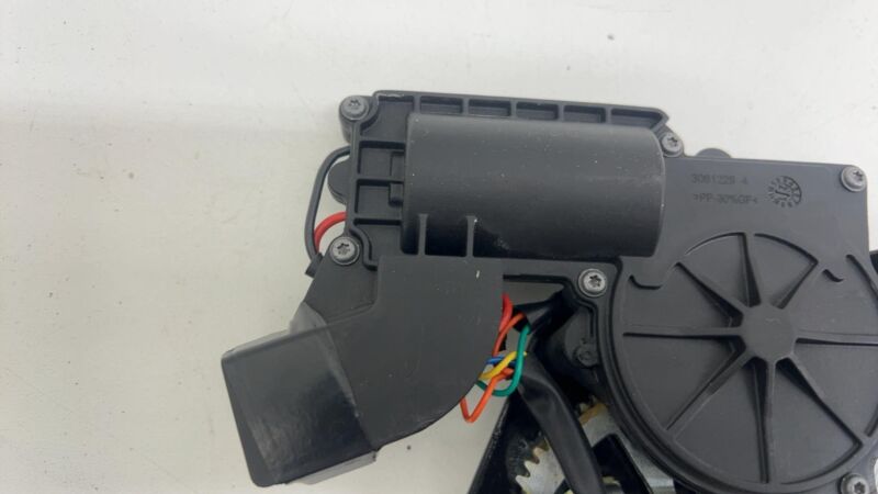 3061229 4 2017-2023 Tesla Model 3 Y Rear Liftgate Tailgate Decklid Lock Latch Actuator OEM