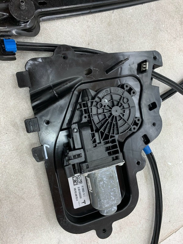 1096620 14 J ⭕ 17-22 Model 3 Front Driver Door Hand Window Motor Regulator Left 1096620-14-J