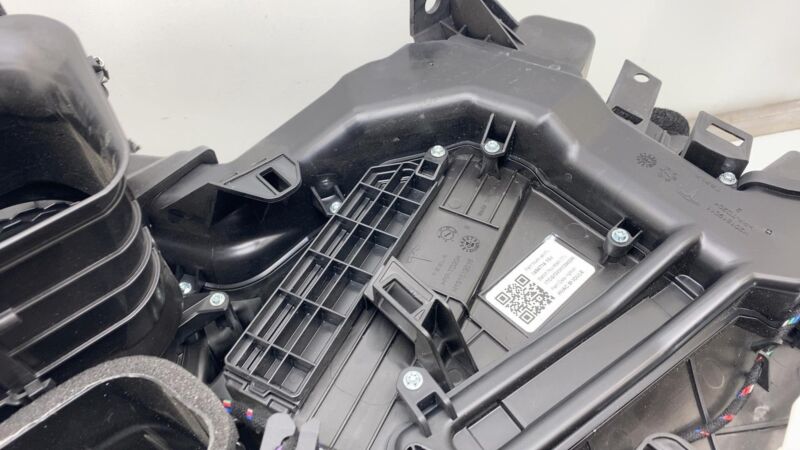 2020-2024 Tesla Model Y HVAC A/C Air Heater Core Blower Motor Housing Box OEM
