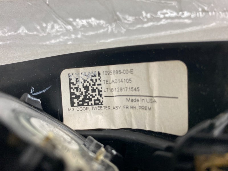 ⭕ 2017-2023 Tesla Model 3 Front Right Audio Tweeter & Speaker Cover 10