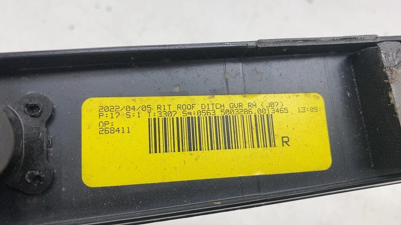 ⭕ 2022-2024 Rivian R1T Passenger Side Roof Ditch Moulding Trim Panel R