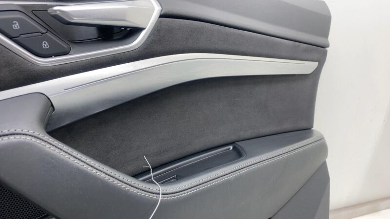 4KE 971 036 ⭕ 19-23 Audi E-Tron Quattro Front Right Interior Door Trim Cover Panel 4KE971036