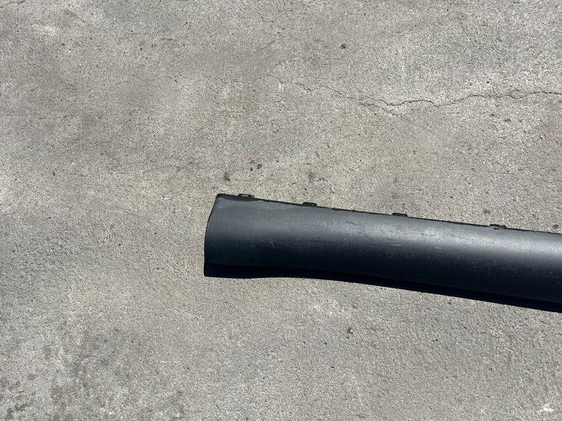 149774400B ⭕20-23 Model Y MY Right Skirt Lower Rocker Panel Molding Trim Cover 1497744-00-B