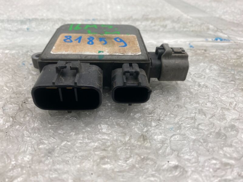 Does Not Apply 2012-2020 Tesla Model S Driver Side Cooling Fan Relay Control Module Unit Left