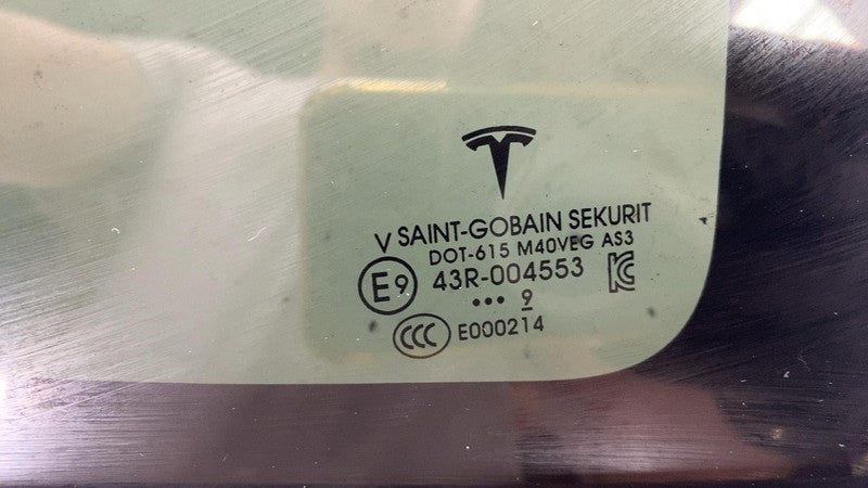 E9 43R-004553 ⭕ 2016-2020 Tesla Model X Rear Right Window QTR Quarter Glass 1/4 1034906-80-F